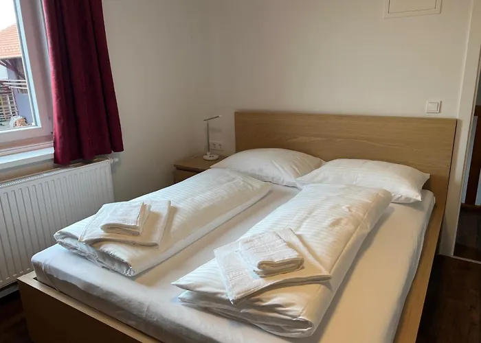 Lägenhet Klockerhof I *